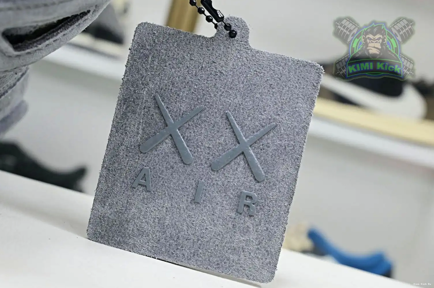 kaws Air retro 4 Jordan Jordan Kimikick 0517